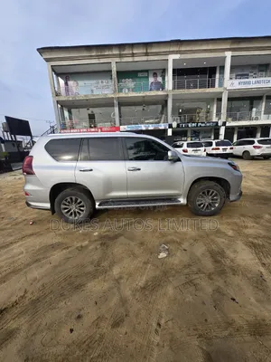 Lexus GX 2012 Silver