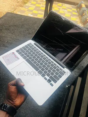 Laptop Apple MacBook Pro 2015 8GB Intel Core i5 SSD 256GB