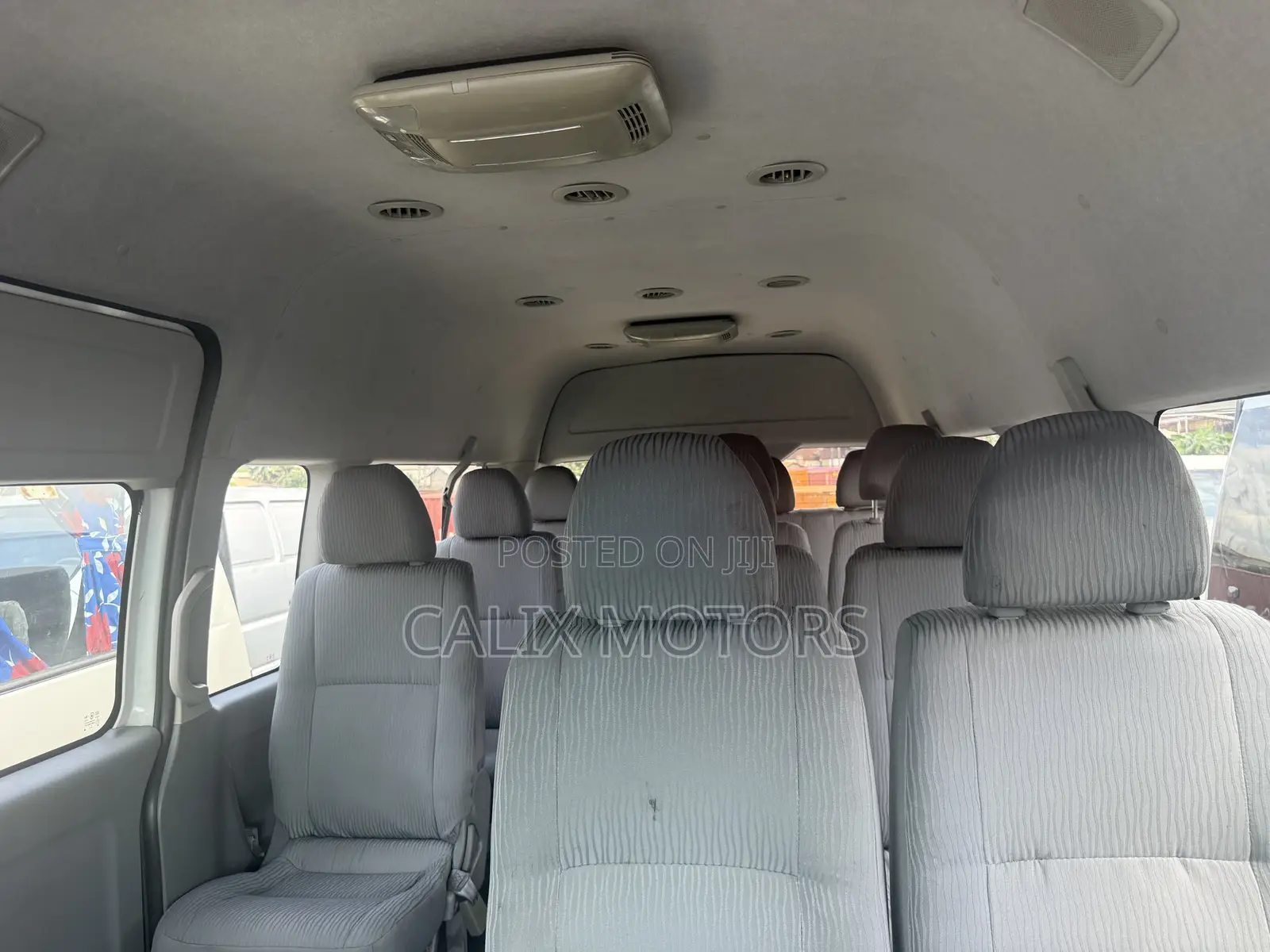 Toyota HiAce 2018 White