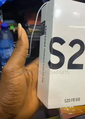 New Samsung Galaxy S20 FE 5G 128 GB White