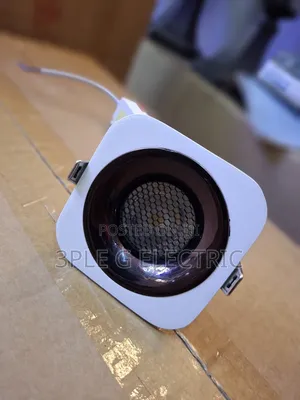 White and Dark Brown Pure Cast Single Colour Spot Light