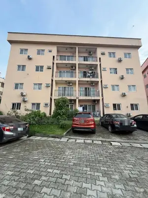 Furnished 3bdrm Apartment in Golf Estate, Okuru for sale