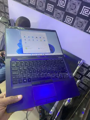 Laptop Dell Latitude 5401 8GB Intel Core i7 SSD 256GB