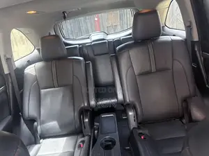 Toyota Highlander SE 2019 Gray