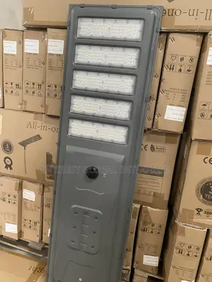 Smart Solar Street Light for Outdoor Lighting