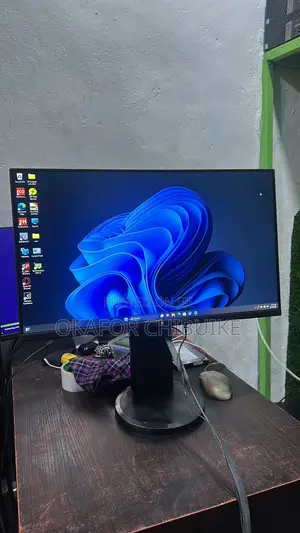 25 Inch’S Zedge 240hz Gaming Monitor
