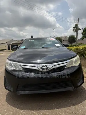 Toyota Camry LE 4dr Sedan (2.5L 4cyl 6A) 2013 Black