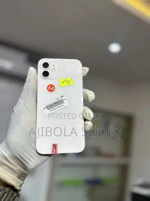 Apple iPhone 12 64 GB