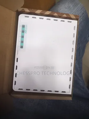 Mikrotik Hex Rb750gr3