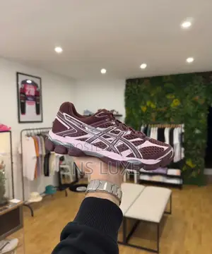 *Asics Gel Cumulus 16 “ Pink Royal