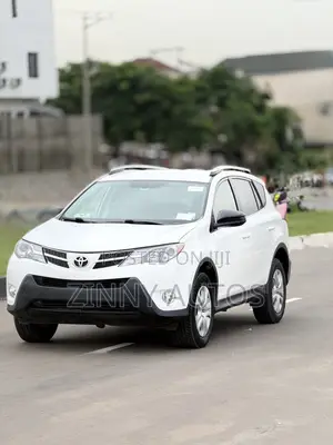 Toyota RAV4 2015 White
