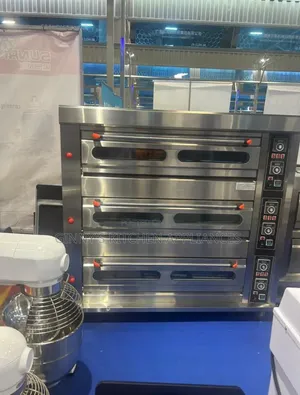Three Decks Industrial Gas Oven