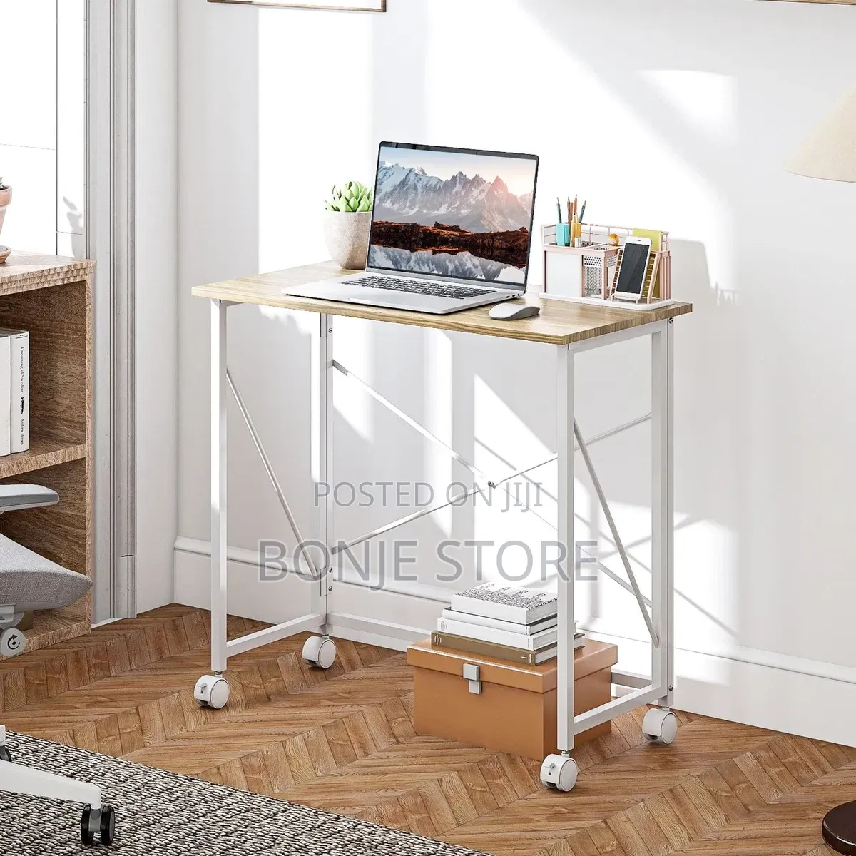 Space Saving Foldable Laptop Table