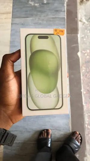 New Apple iPhone 15 256 GB Green
