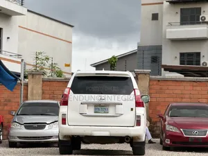Lexus GX 2011 White