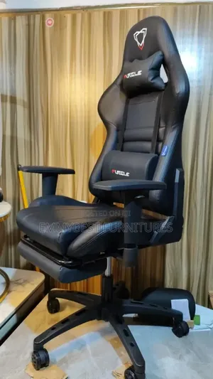 Black Quality Leather Studio Chair.