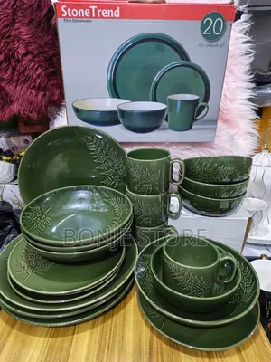 20 Pieces Fine Stoneware Dinner Set - High Quality and High End Design