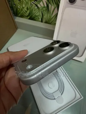 New Apple iPhone 17 Pro Max 2 TB Silver