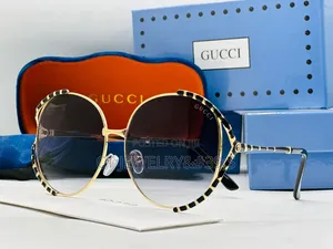 Nice Classic Gucci Sunglasses for Women's Available in Store