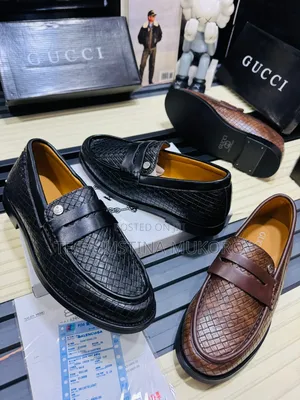 High Quality Woven Leather Men's Gucci Flat Shoes