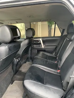 Toyota 4-Runner 2011 Silver