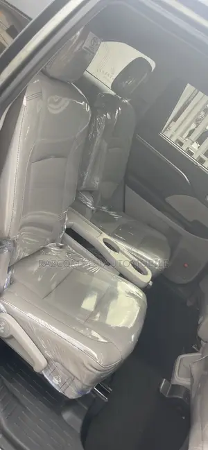 Toyota Highlander Limited 4x4 V6 (3.5L 6cyl 8A) 2017 Gray