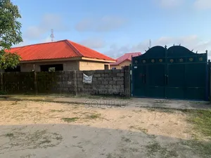 4bdrm Bungalow in Olomowewe Eleko for sale