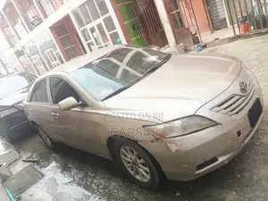 Toyota Camry 2007 Gold
