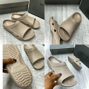 Quality Original Balenciaga Unisex Rubber Slide Brown