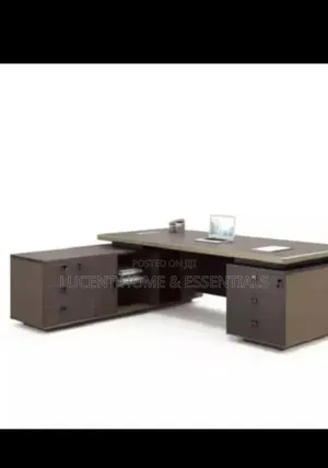 Grand Presidential Wooden Office Desk With Integrated Storage Cabinets