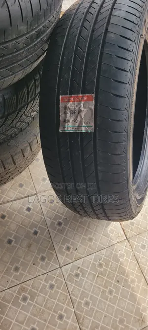 Bridgestone Rft(235/55rf19 101v)–Premium Run-Flat Tyres(Made Injapan)