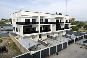 5 Bedroom Semi Detached Duplex