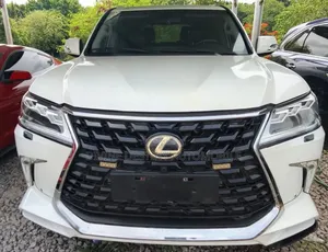 Lexus LX 2020 White