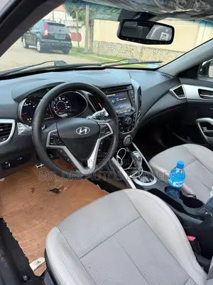 Hyundai Veloster 2013 White