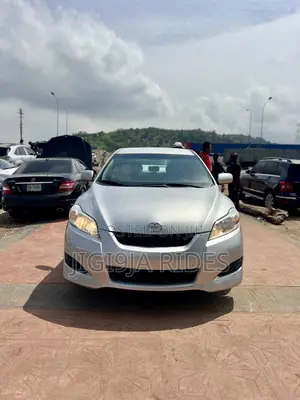 Toyota Matrix 2010 Silver