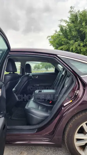 Toyota Avalon XLE 4dr Sedan (3.5L 6cyl 6A) 2014 Burgundy