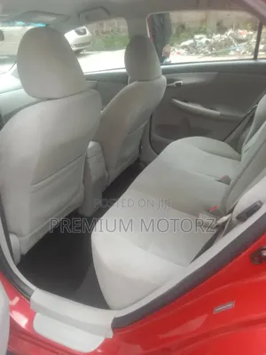 Toyota Corolla 2010 Red