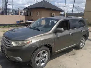 Toyota Highlander 2013 Gray