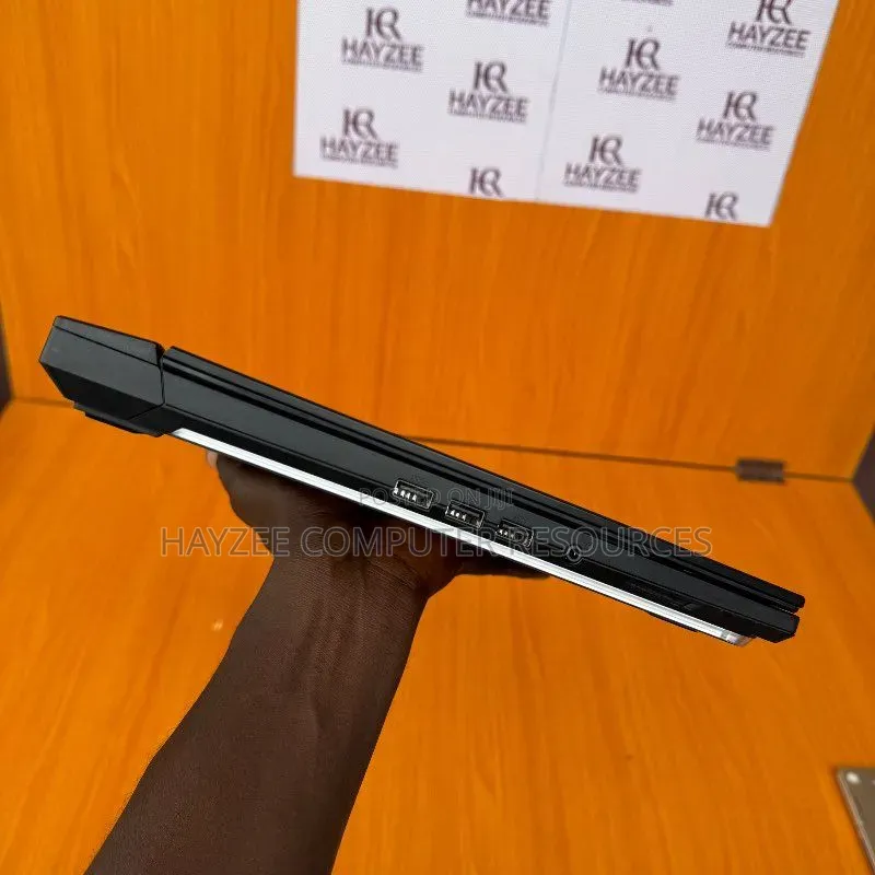 Laptop Asus ROG Zephyrus G16 32GB Intel Core i7 SSD 1T