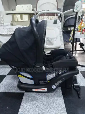 Us Used Graco Infant Car Seat In Excellent Condition