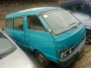 Nissan Vanette 1999 Green
