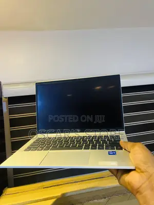 Laptop HP EliteBook 830 G8 16GB Intel Core i7 SSD 256GB