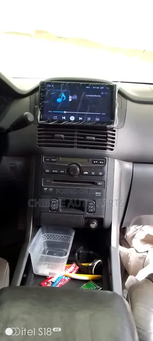 Honda Pilot 2002/2004 Navigation Android/Reverse Camera