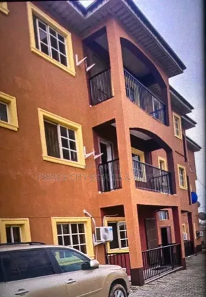 3bdrm Block of Flats in Ojodu-Berger for sale
