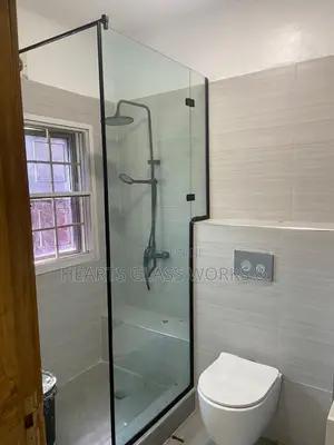 One-Sided Fixed Frameless Shower Glass Partition