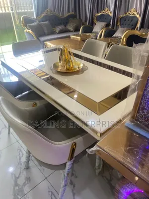 Standard Luxury Dinning Table
