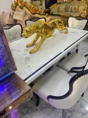 Premium Standard Dinning Table! .