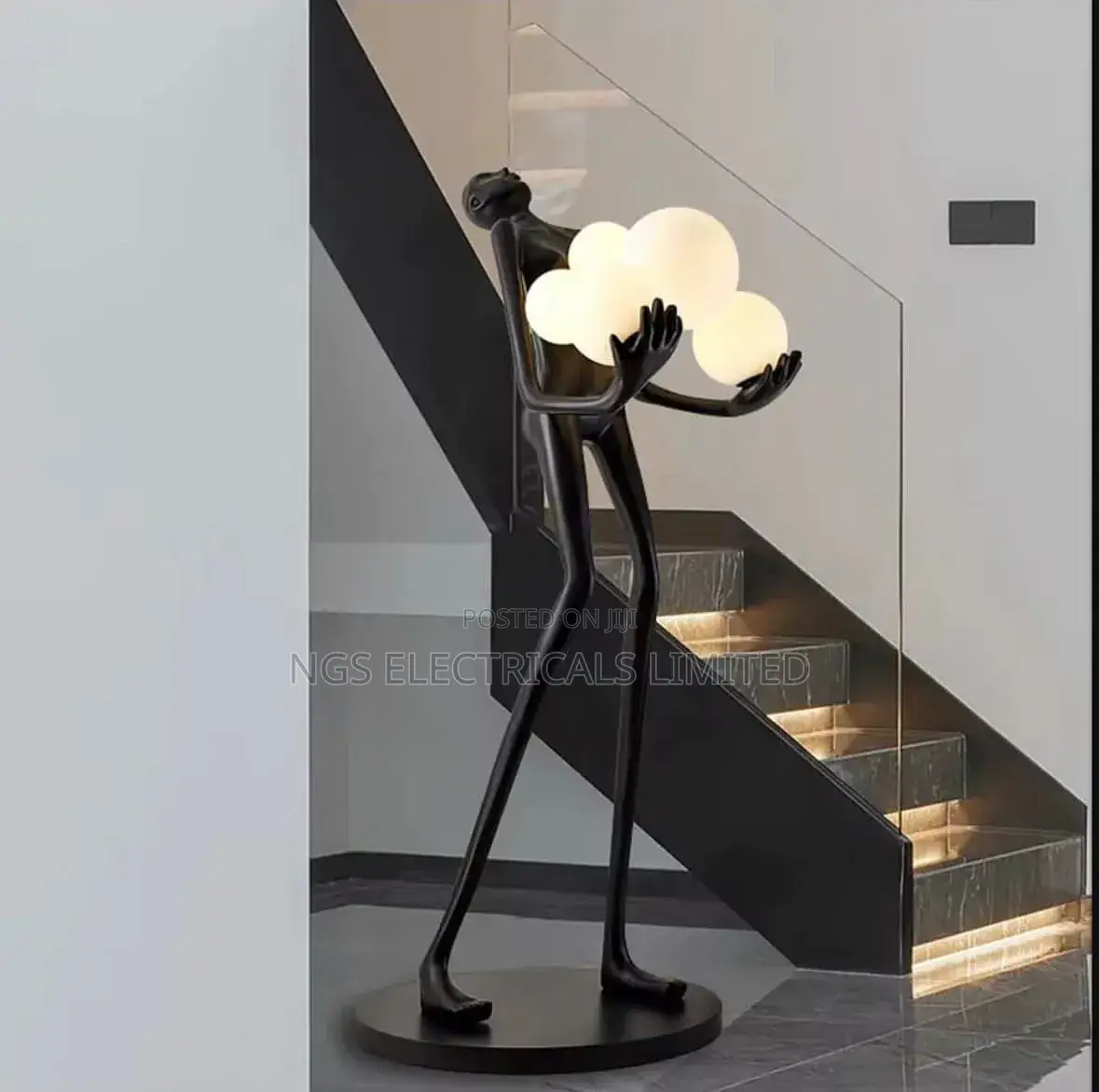 Humanoid Luxury Statue Light