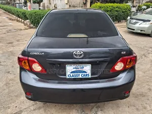 Toyota Corolla LE 4dr Sedan (1.8L 4cyl 4A) 2010 Gray