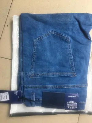 Classic Blue Denim Jeans – Comfortable Unisex Casual Wear (All Sizes)